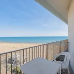 Appartamento La Torre Moderno Monolocale Fronte Mare Lido di Jesolo