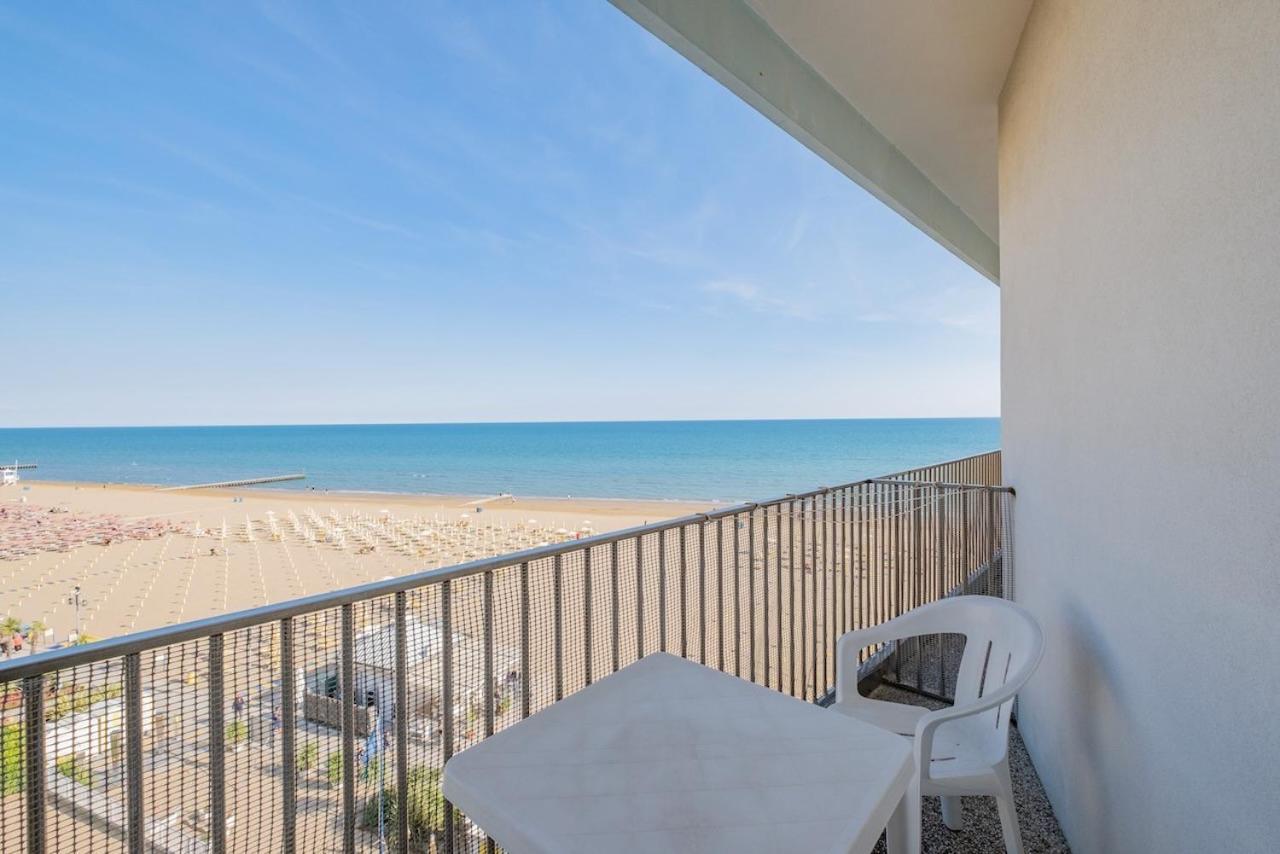 Apartment La Torre Moderno Monolocale Fronte Mare Lido di Jesolo